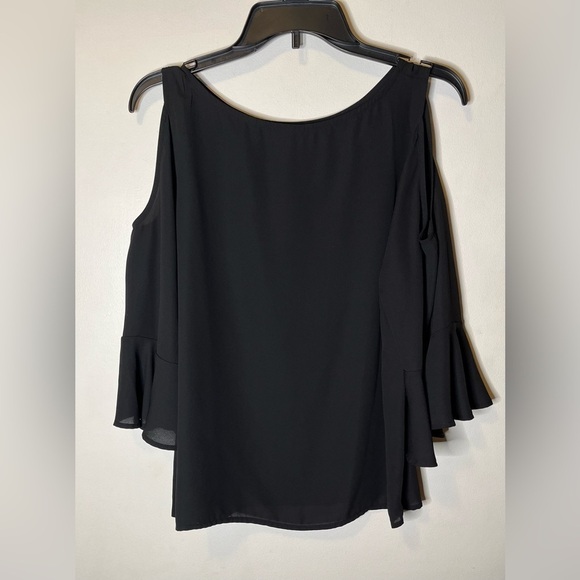Mossimo Cold Shoulder Top size medium - Picture 4 of 4